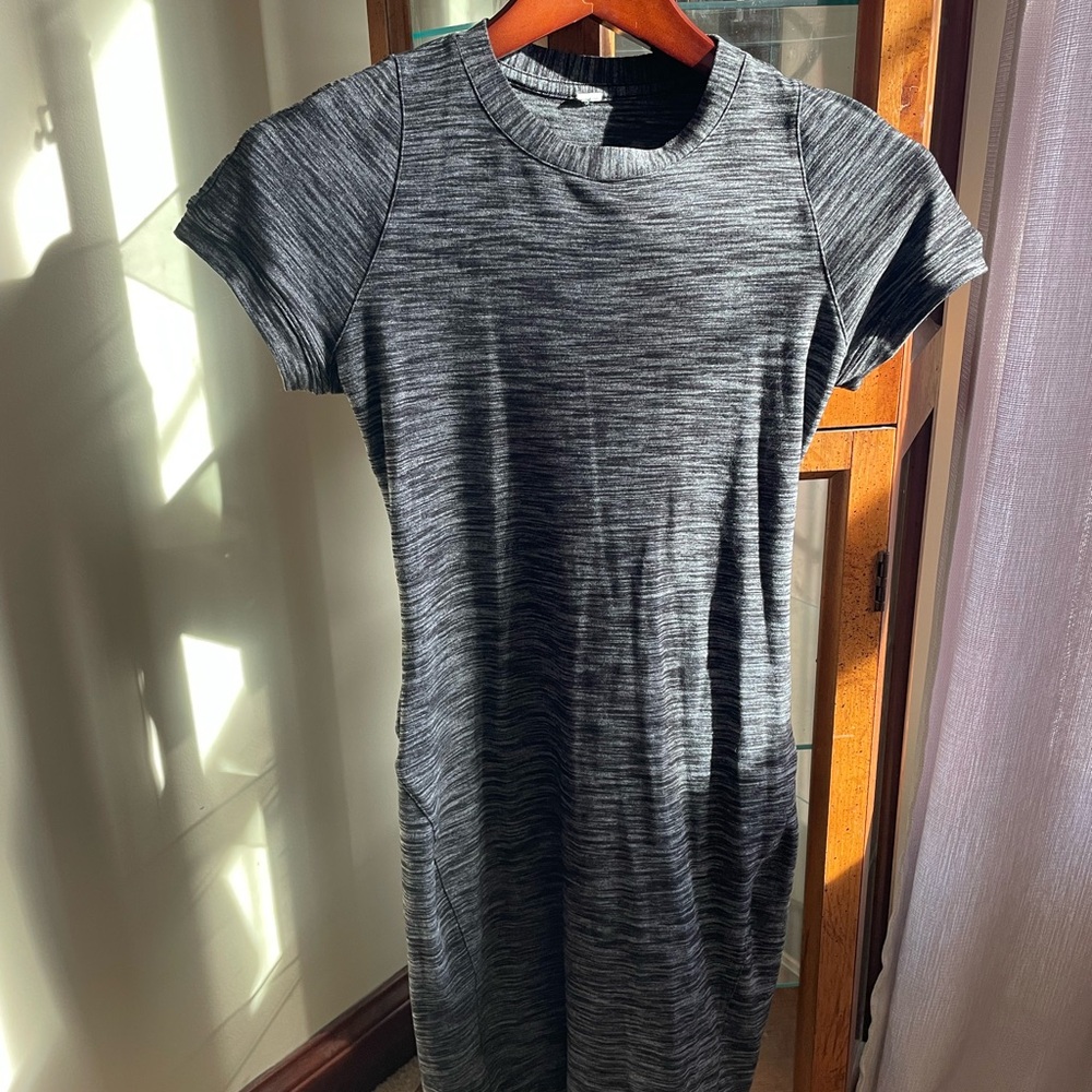 Gray Short Sleeve Dress LuLu Lemon